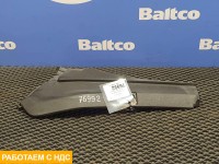 Крышка под панелью приборов